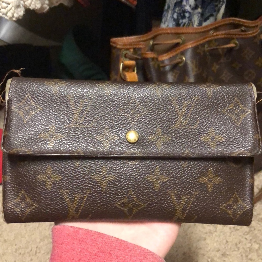 Louis Vuitton vintage wallet